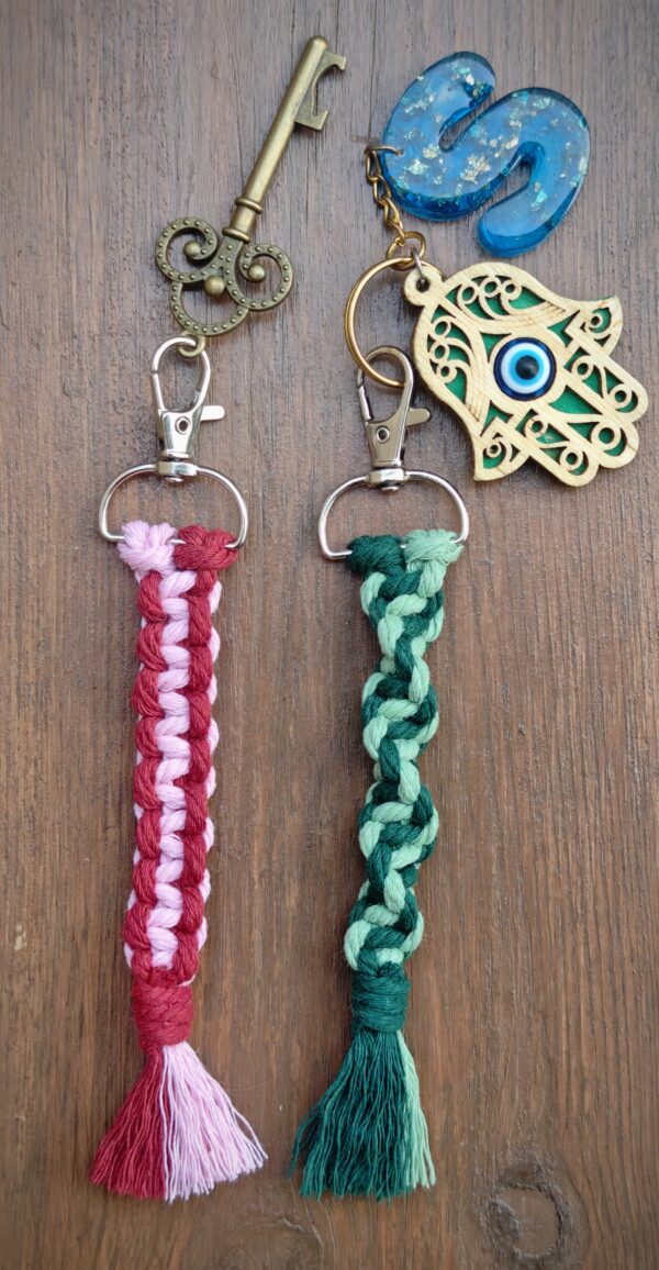 Llavero Artesanal de Macramé Personalizable